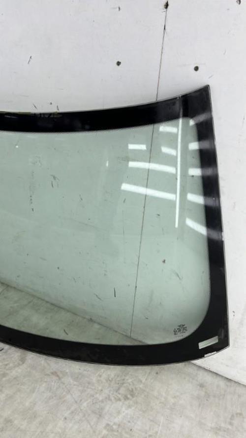Pare brise MINI MINI 2 R56 PHASE 1 Essence