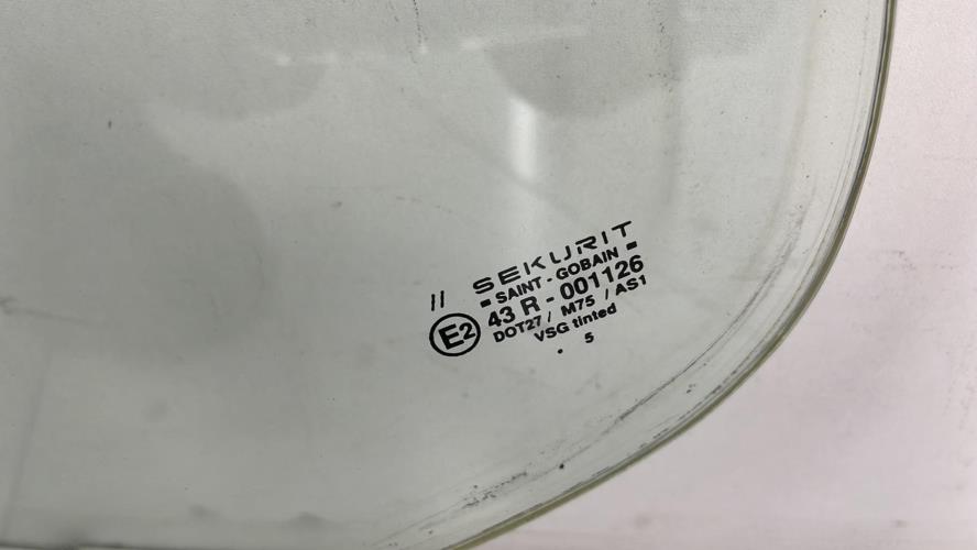 Pare brise FORD FIESTA 3 PHASE 2 Essence