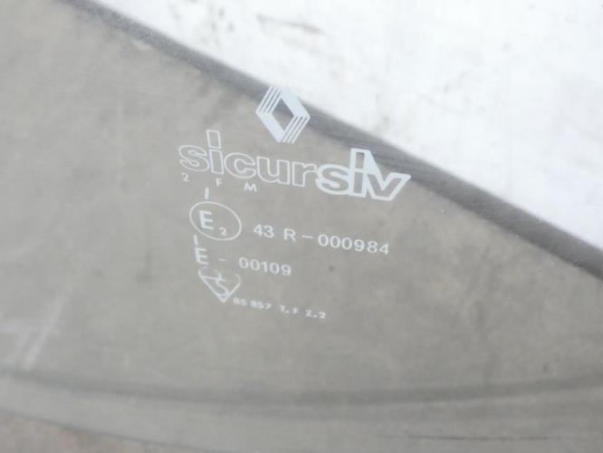 Pare brise RENAULT R18 PHASE 1 Essence