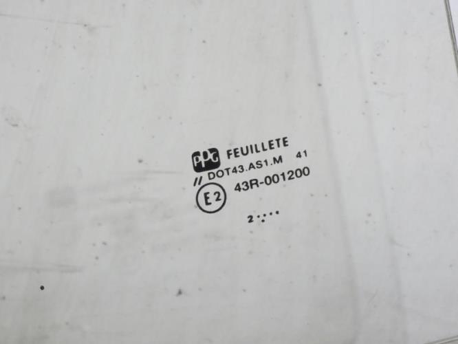 Pare brise VOLKSWAGEN PASSAT 2 PHASE 1 Essence