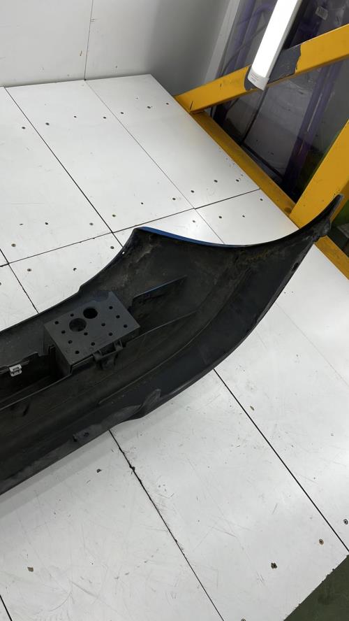 Pare choc arriere RENAULT CLIO 2 PHASE 1