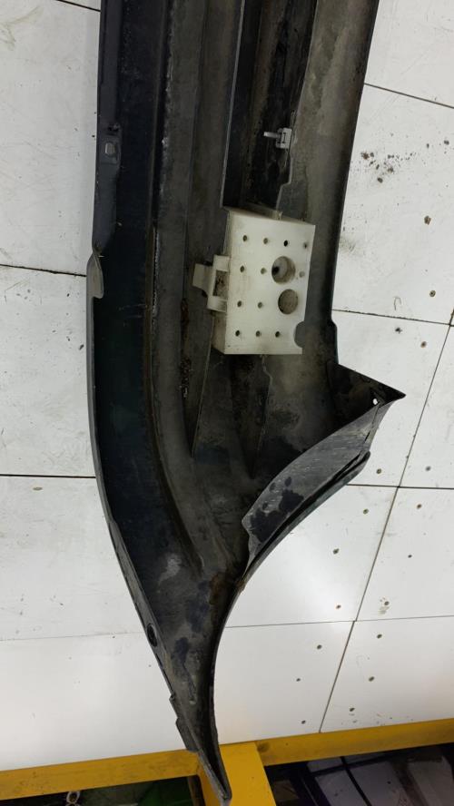 Pare choc arriere RENAULT CLIO 2 PHASE 1 Essence