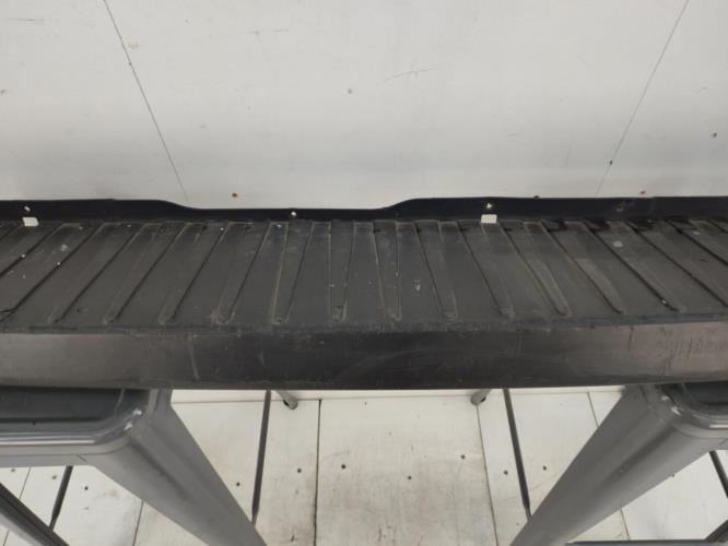 Pare choc arriere FORD