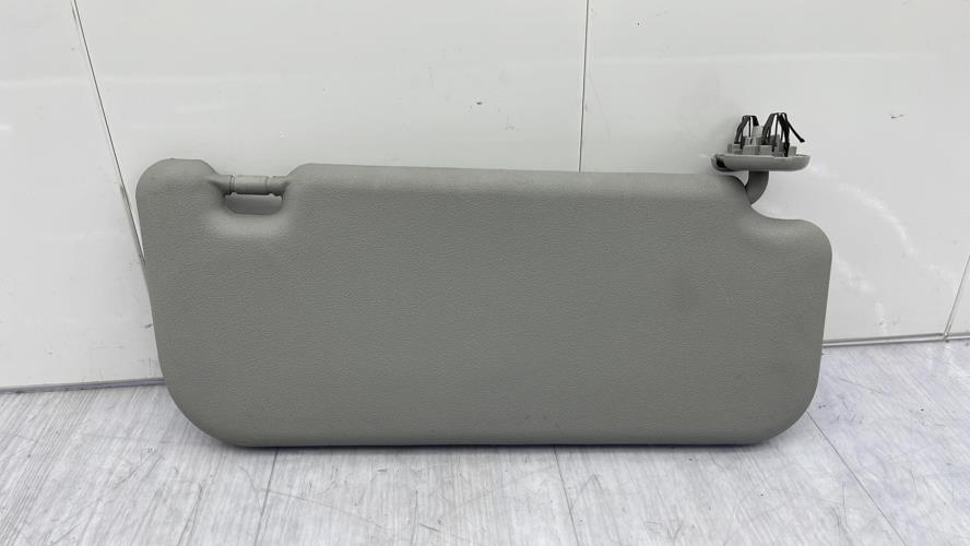 Pare soleil gauche TOYOTA YARIS 2 PHASE 1 Essence