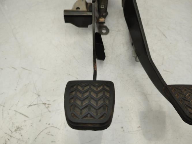 Pedalier PEUGEOT 108 Essence