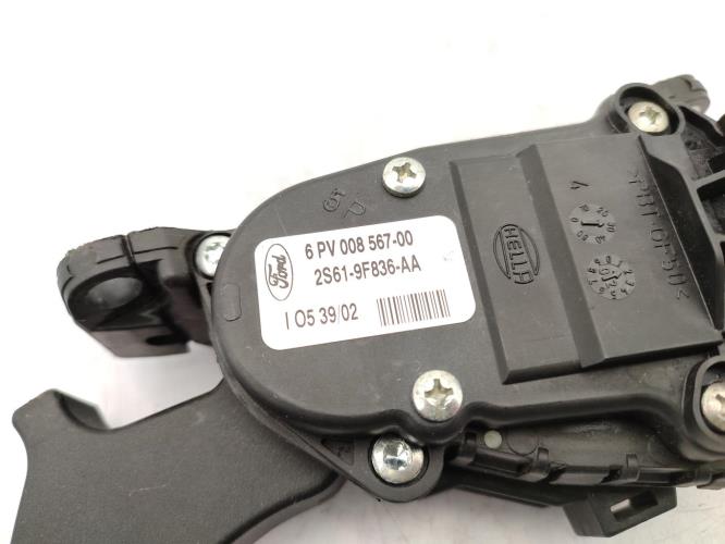 Pedale d'accelerateur FORD FIESTA 5 PHASE 1 Diesel