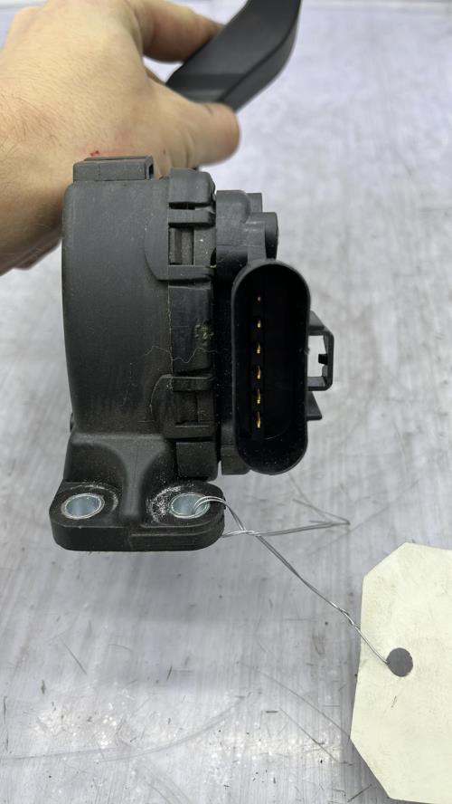 Pedale d'accelerateur FORD FIESTA 5 PHASE 1 Diesel