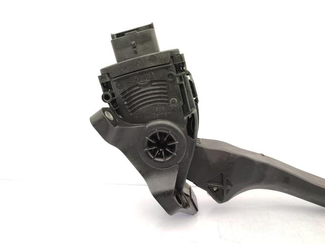 Pedale d'accelerateur PEUGEOT 308 1 SW PHASE 1 BREAK