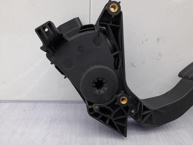 Pedale d'accelerateur RENAULT CLIO 4 PHASE 1 Diesel