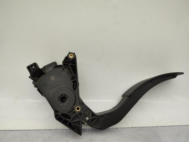 Pedale d'accelerateur RENAULT CLIO 4 PHASE 1 Diesel