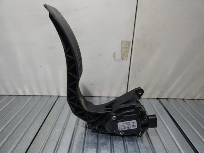 Pedale d'accelerateur RENAULT CLIO 4 PHASE 1 Diesel