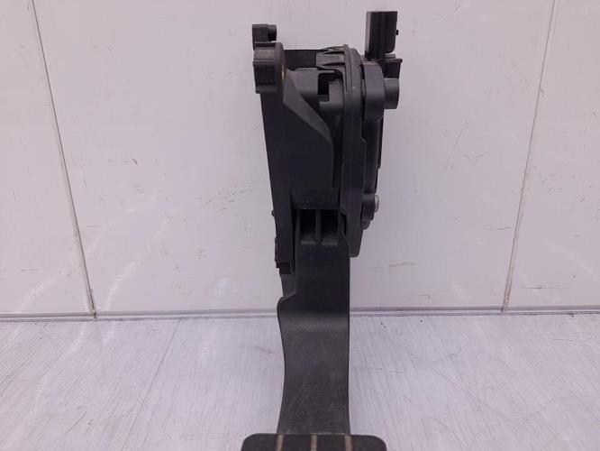 Pedale d'accelerateur RENAULT CLIO 4 PHASE 1 Diesel