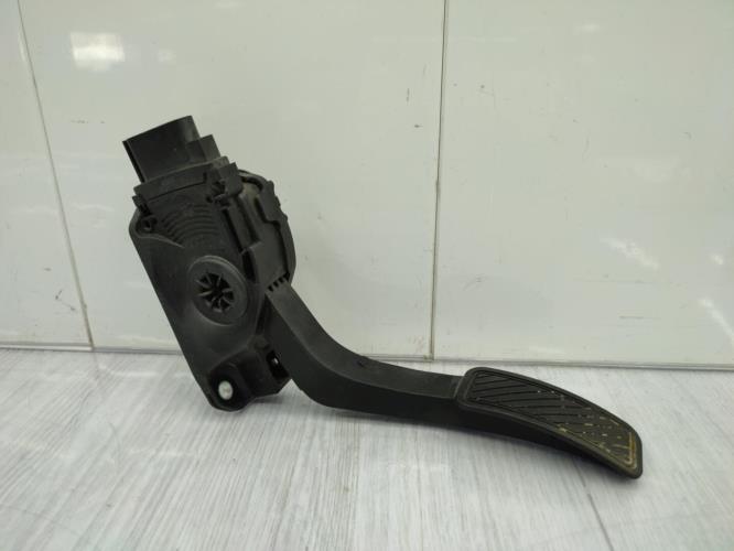 Pedale d'accelerateur FORD FIESTA 6 PHASE 2 Diesel