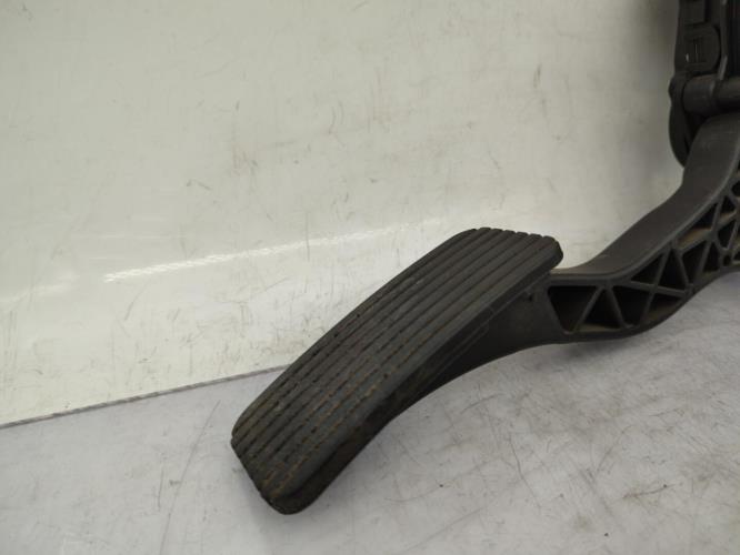 Pedale d'accelerateur KIA CEE-D 1 SPORT WAGON PHASE 1 BREAK Diesel