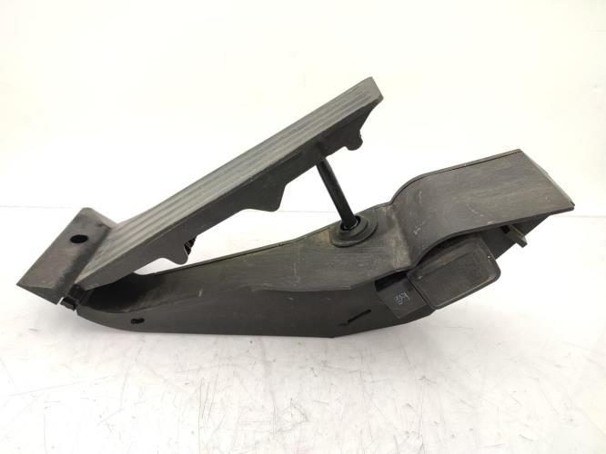 Pedale d'accelerateur BMW SERIE 5 E61 TOURING PHASE 1 BREAK Diesel