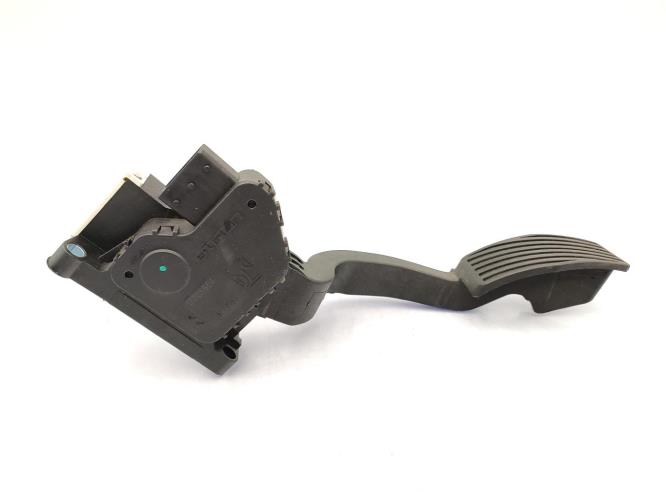 Pedale d'accelerateur OPEL CORSA D PHASE 2 Essence