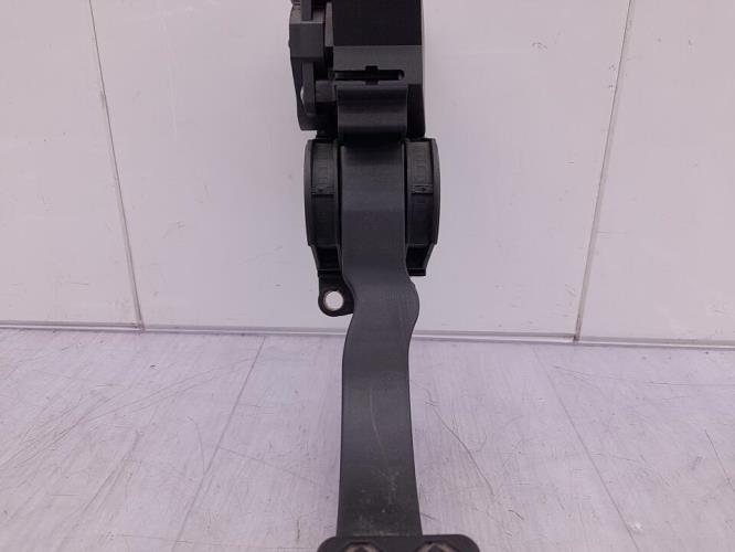 Pedale d'accelerateur VOLKSWAGEN POLO 4 PHASE 1 Essence