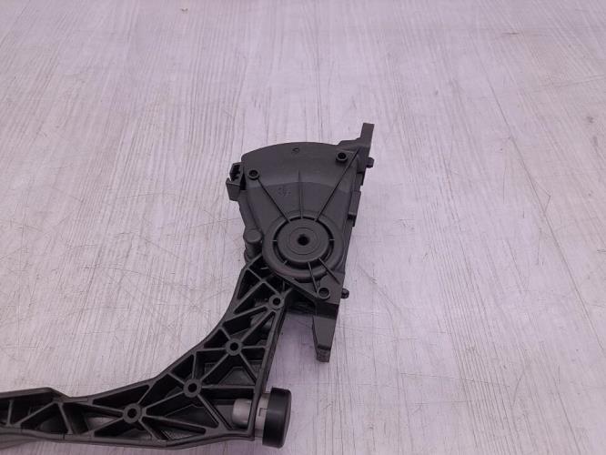 Pedale d'accelerateur VOLKSWAGEN POLO 4 PHASE 2 Essence