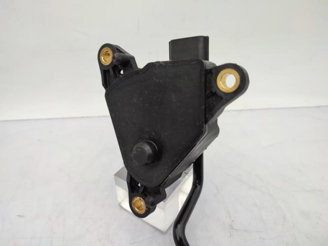 Pedale d'accelerateur RENAULT CLIO 3 PHASE 1 Diesel