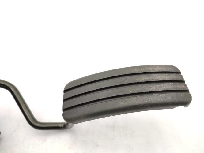 Pedale d'accelerateur RENAULT CLIO 3 PHASE 1 Essence