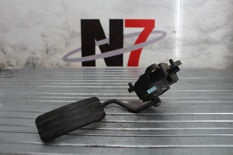 Pedale d'accelerateur RENAULT CLIO 3 PHASE 1 Diesel