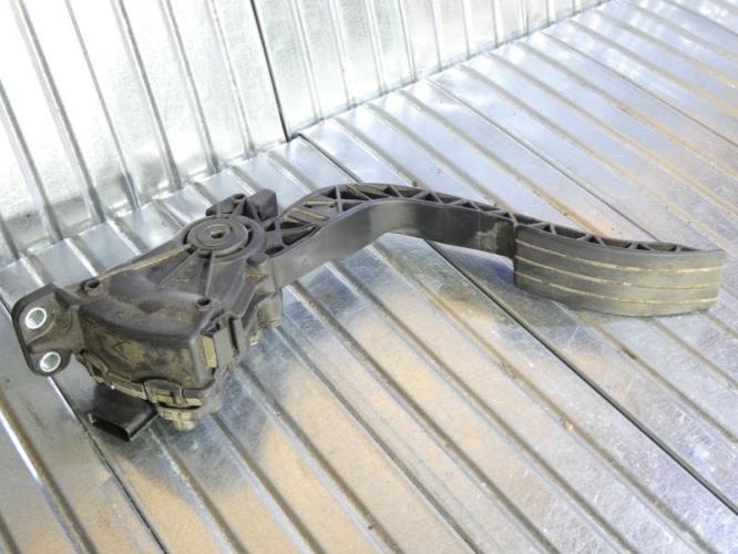 Pedale d'accelerateur RENAULT TWINGO 2 PHASE 1 Diesel