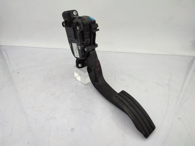 Pedale d'accelerateur RENAULT TWINGO 2 PHASE 1 Diesel