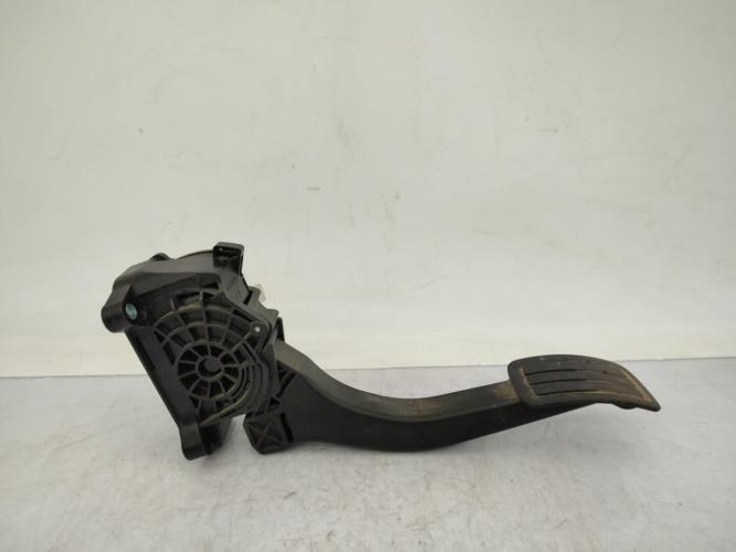 Pedale d'accelerateur PEUGEOT 308 2 PHASE 1 Diesel