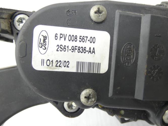Pedale d'accelerateur FORD FIESTA 5 PHASE 1 Essence