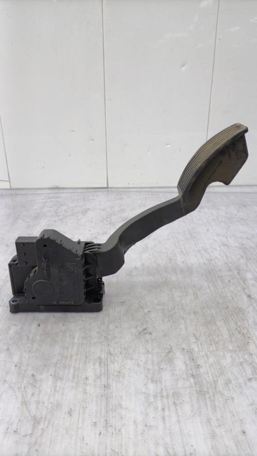 Pedale d'accelerateur OPEL CORSA D PHASE 1 Essence