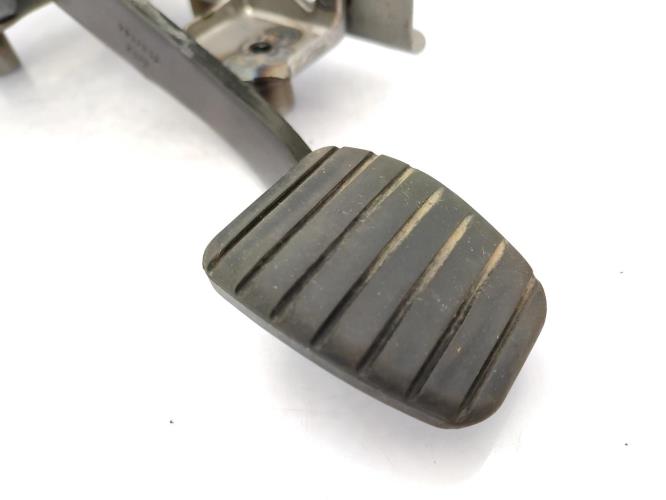 Pedale de frein RENAULT CLIO 4 PHASE 1 Diesel