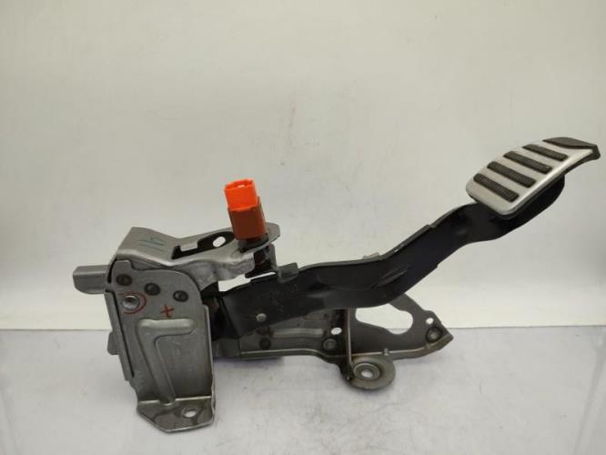 Pedale de frein NISSAN QASHQAI 1 PHASE 2 Diesel