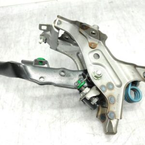 Pedale d'embrayage TOYOTA AURIS 2 PHASE 2 Essence