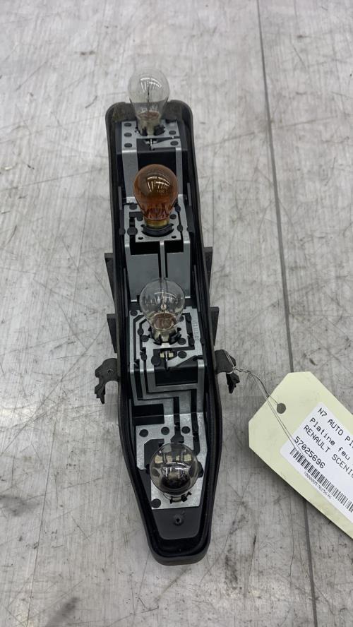 Platine feu arriere gauche RENAULT SCENIC 2 PHASE 1 Diesel