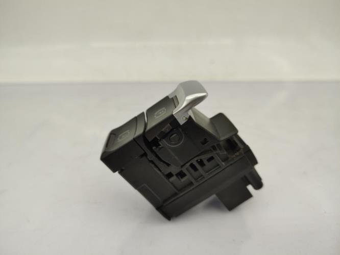 Poignee electrique frein a main AUDI A5 1 COUPE S5 PHASE 1 Essence