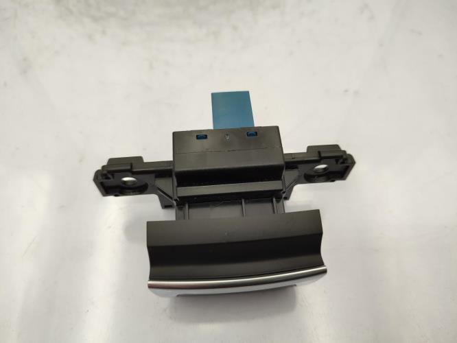 Poignee electrique frein a main PEUGEOT 308 2 SW PHASE 2 BREAK Diesel