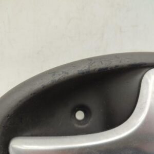 Poignee interieur avant droit RENAULT SCENIC 1 PHASE 2 Diesel