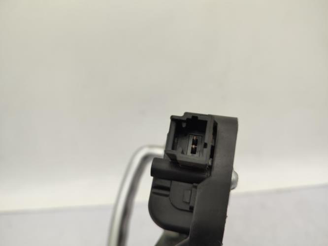 Poignee interieur avant droit PEUGEOT 1007 Diesel