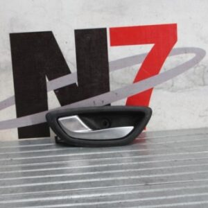 Poignee interieur arriere gauche RENAULT MEGANE 4 PHASE 1 Diesel