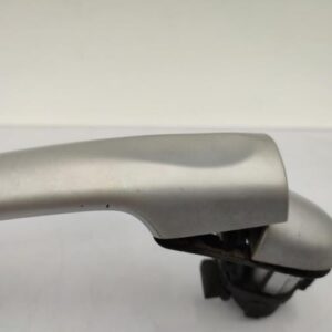 Poignee porte arriere droit RENAULT SCENIC 3 PHASE 1 Diesel