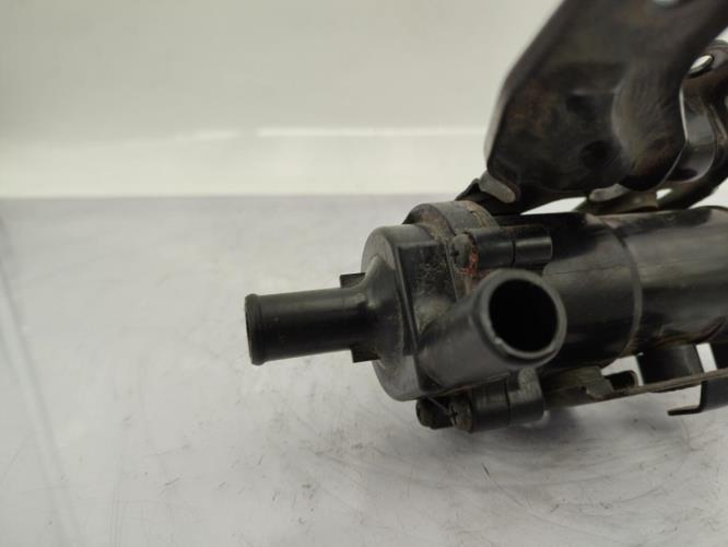 Pompe à eau TOYOTA PRIUS 2 Essence/Hybride