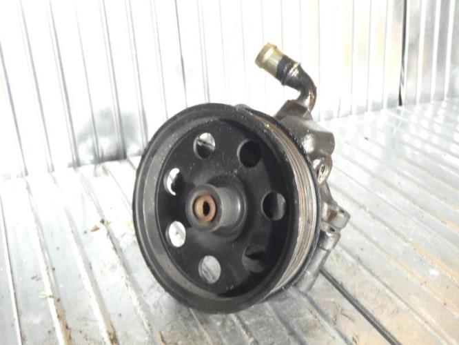 Pompe de direction FORD FOCUS 1 Diesel