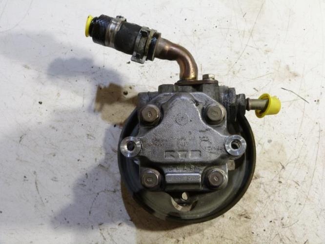 Pompe de direction FORD FIESTA 5 PHASE 1 Diesel