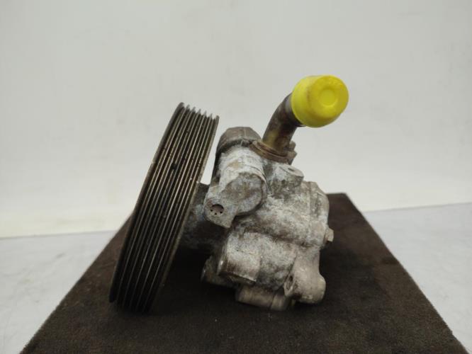 Pompe de direction FORD FIESTA 5 PHASE 1 Diesel