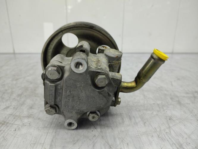 Pompe de direction FORD FIESTA 5 PHASE 1 Diesel