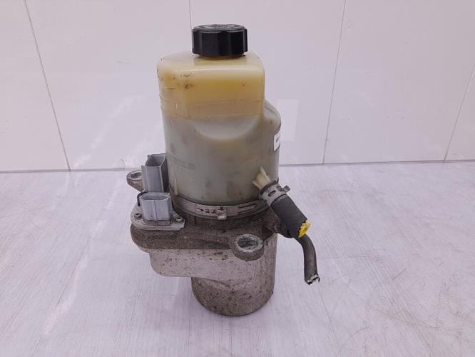 Pompe de direction FORD FOCUS 2 PHASE 1 Diesel