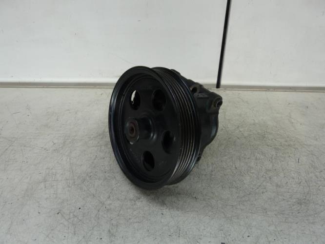 Pompe de direction FORD MONDEO 2 BREAK Essence