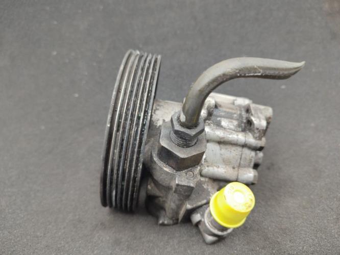 Pompe de direction PEUGEOT 807 Diesel