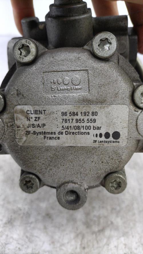 Pompe de direction PEUGEOT 407 PHASE 1 Diesel