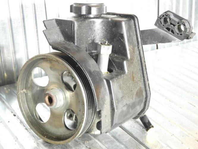 Pompe de direction PEUGEOT 206+ Diesel